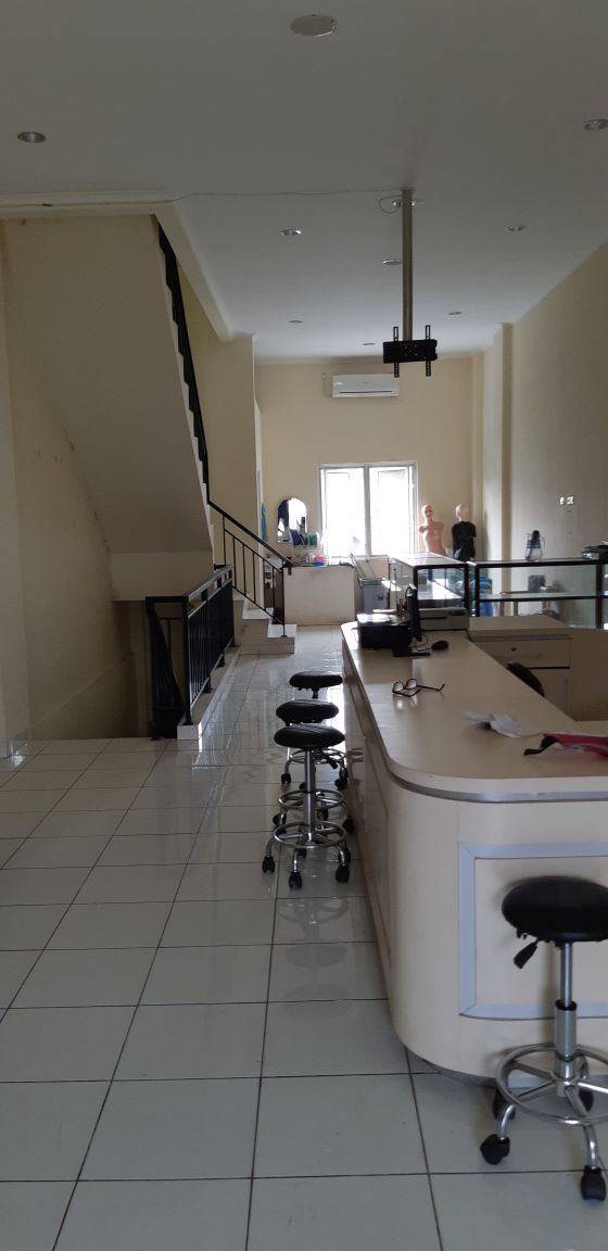 Lahan Samping & Parkir Ruko Depok